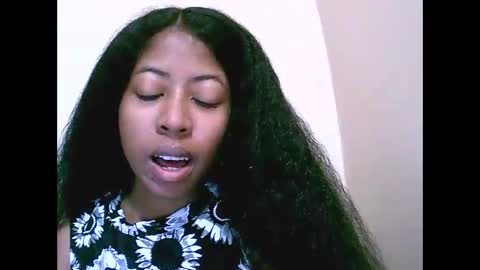 joliekah27 online show from June 2, 2026, 7:32 am