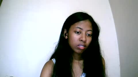 joliekah27 online show from June 19, 2026, 9:24 am