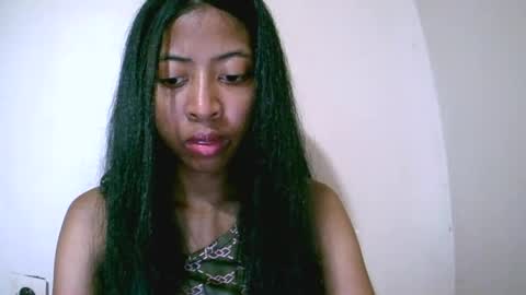 joliekah27 online show from July 8, 2026, 8:02 pm
