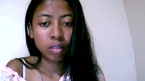 joliekah27 online show from July 14, 2026, 11:32 pm