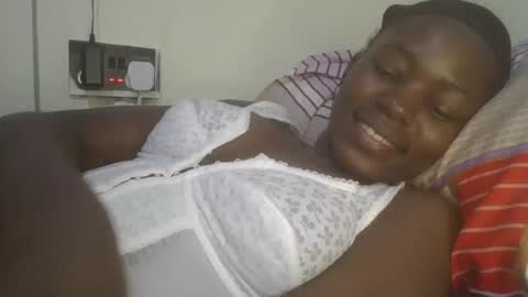 jollynabeb online show from February 14, 2025, 10:04 pm