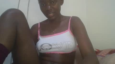 jollynabeb online show from February 28, 2025, 7:03 pm