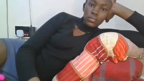 jollynabeb online show from September 23, 2025, 7:06 pm