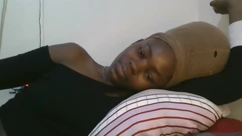 jollynabeb online show from October 16, 2025, 7:48 pm