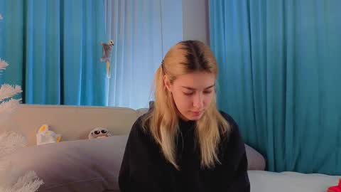 Viola online show from December 19, 2025, 11:28 am