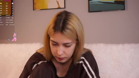 Viola online show from April 10, 2026, 1:16 pm