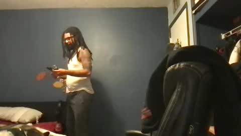 Snapshot of jon2h6k chatting on December 7, 2024, 3:25 am jon2h6k online show from December 7, 2024, 3:25 am