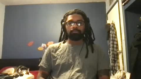 Snapshot of jon2h6k chatting on December 15, 2024, 2:41 am jon2h6k online show from December 15, 2024, 2:41 am