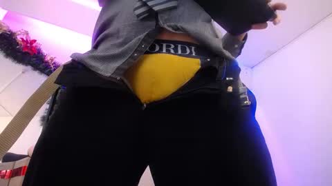  JONAS BEARD  online show from December 16, 2025, 3:39 pm