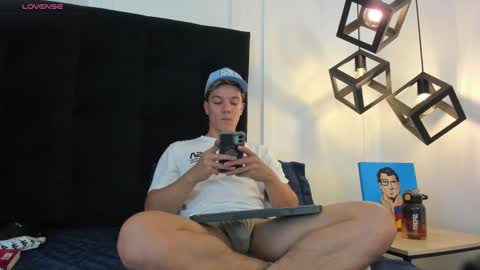 Snapshot of jonathan_daniels1 chatting on March 5, 2025, 3:18 pm Jonathan Danielss online show from March 5, 2025, 3:18 pm