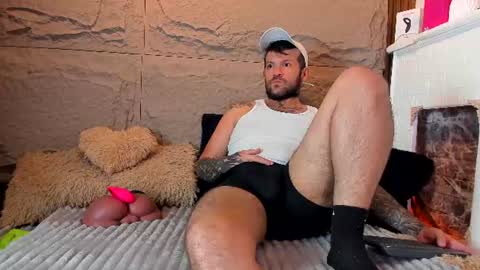 Jonathan RiversNew online show from June 22, 2026, 9:45 pm