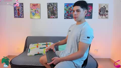 Instagram jonathanfit14 online show from November 21, 2025, 10:52 pm