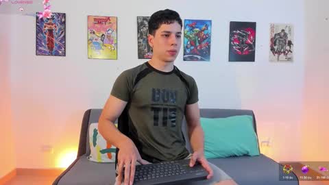 Instagram jonathanfit14 online show from November 30, 2025, 9:30 pm