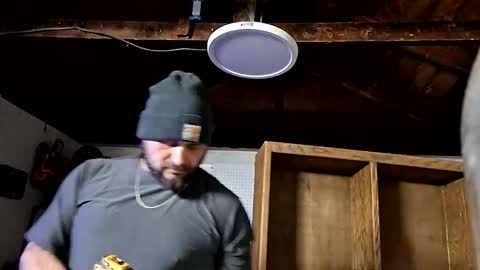 jonhenry247937876 online show from April 22, 2026, 5:10 am