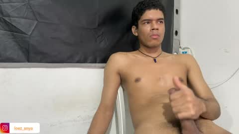 Snapshot of jonhsebastiann chatting on May 16, 2026, 8:44 am John online show from May 16, 2026, 8:44 am