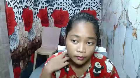 jonna2568 online show from November 11, 2025, 12:38 pm