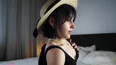 Alice online show from June 26, 2026, 12:53 pm