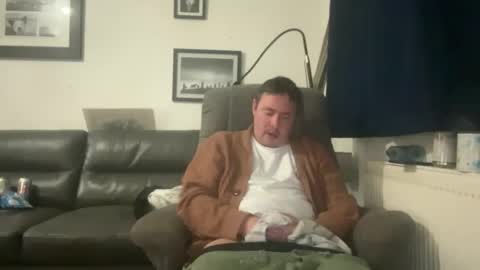 Snapshot of jonnybeeswax7376964133 chatting on October 22, 2025, 9:03 pm jonnybeeswax7376964133 online show from October 22, 2025, 9:03 pm