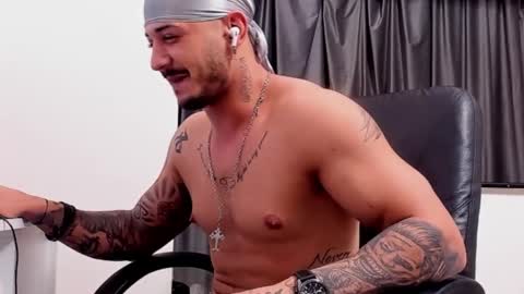 Snapshot of jonnyporn1 chatting on December 31, 2024, 4:49 am jonnyporn1 online show from December 31, 2024, 4:49 am