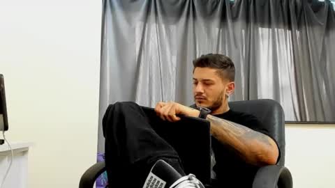 Snapshot of jonnyporn1 chatting on January 8, 2025, 7:34 am jonnyporn1 online show from January 8, 2025, 7:34 am