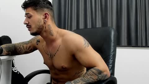 Snapshot of jonnyporn1 chatting on February 3, 2025, 3:20 am jonnyporn1 online show from February 3, 2025, 3:20 am