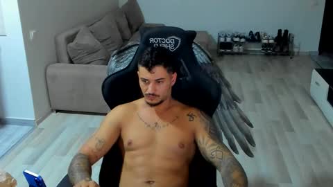 Snapshot of jonnyporn1 chatting on October 11, 2025, 5:39 am jonnyporn1 online show from October 11, 2025, 5:39 am