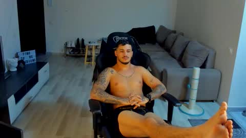 Snapshot of jonnyporn1 chatting on November 15, 2025, 4:32 am jonnyporn1 online show from November 15, 2025, 4:32 am