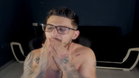 jonnyporn1 online show from March 13, 2026, 1:23 am