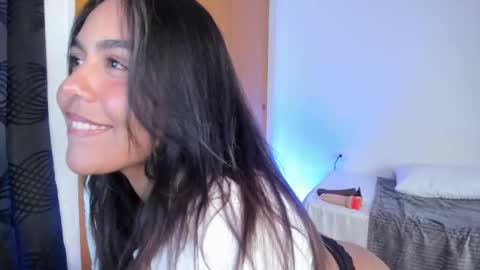 Snapshot of jonsonclarisaa chatting on June 9, 2026, 9:26 pm Eilivbr online show from June 9, 2026, 9:26 pm