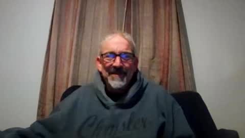 Snapshot of jony_five chatting on November 8, 2025, 1:39 am Jon online show from November 8, 2025, 1:39 am