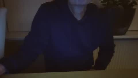 Snapshot of jop55 chatting on December 15, 2024, 6:37 pm Jop55 online show from December 15, 2024, 6:37 pm