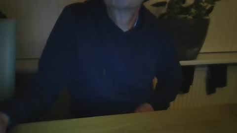 Snapshot of jop55 chatting on February 17, 2025, 6:15 pm Jop55 online show from February 17, 2025, 6:15 pm