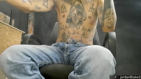 Snapshot of jordan33blake chatting on December 3, 2024, 12:06 pm jordan33blake online show from December 3, 2024, 12:06 pm