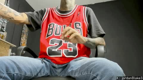 Snapshot of jordan33blake chatting on December 15, 2024, 11:45 am jordan33blake online show from December 15, 2024, 11:45 am