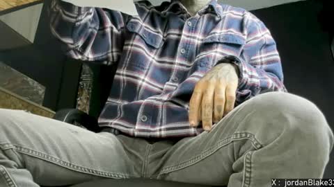 Snapshot of jordan33blake chatting on January 5, 2025, 12:10 pm jordan33blake online show from January 5, 2025, 12:10 pm