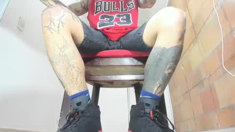 Snapshot of jordan33blake chatting on February 27, 2025, 1:28 pm jordan33blake online show from February 27, 2025, 1:28 pm