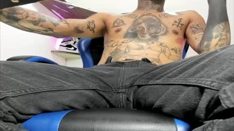 Snapshot of jordan33blake chatting on October 19, 2025, 2:01 am jordan33blake online show from October 19, 2025, 2:01 am