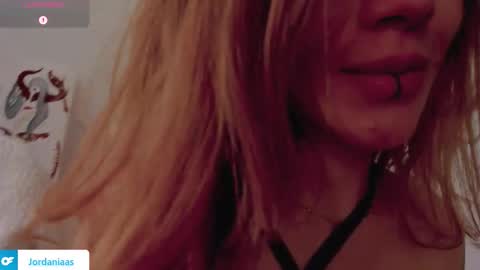 Snapshot of jordaniaa_ chatting on September 29, 2025, 5:40 pm Megan OF Jordaniaas online show from September 29, 2025, 5:40 pm