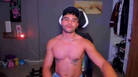 JordanRossie online show from June 10, 2026, 11:24 pm