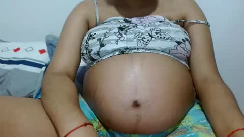 Snapshot of jose_ruiz1 chatting on February 25, 2025, 9:35 pm jose y carolina online show from February 25, 2025, 9:35 pm