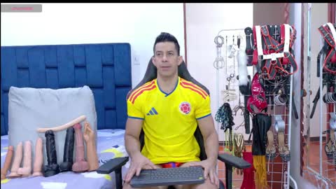 jose_rumbero91 online show from June 7, 2026, 12:53 pm