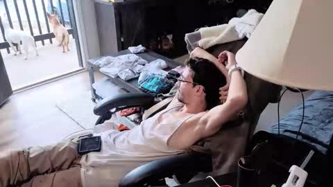 Josef online show from March 4, 2026, 10:05 pm