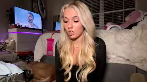 Snapshot of joselinehickss chatting on August 4, 2026, 5:32 am joselinehickss online show from August 4, 2026, 5:32 am