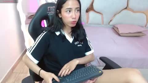 Joselyn  online show from March 12, 2026, 2:34 pm