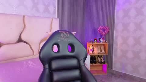 Joselyn  online show from July 28, 2026, 12:48 pm