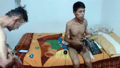 Snapshot of joseph_and_thomas chatting on March 5, 2025, 9:15 pm thomas y joseph online show from March 5, 2025, 9:15 pm