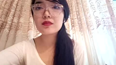 Snapshot of josephinepantle chatting on April 23, 2026, 12:29 pm Kama online show from April 23, 2026, 12:29 pm