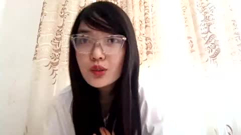 Snapshot of josephinepantle chatting on April 27, 2026, 10:13 am Kama online show from April 27, 2026, 10:13 am