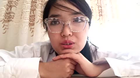 Snapshot of josephinepantle chatting on May 8, 2026, 11:48 am Kama online show from May 8, 2026, 11:48 am