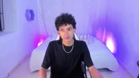 Snapshot of josesweet_ chatting on December 2, 2025, 9:54 pm Jose online show from December 2, 2025, 9:54 pm